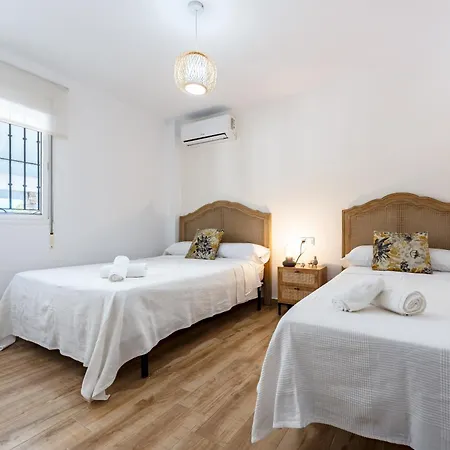 Adelfas, Con Piscina, Barbacoa, Ideal Familias *